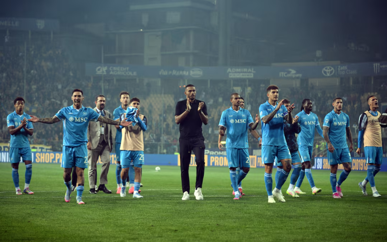 Napoli hold edge in Serie A's grand finale